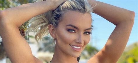 lindsay pelas nude|Lindsey Pelas Nude XXX Pics